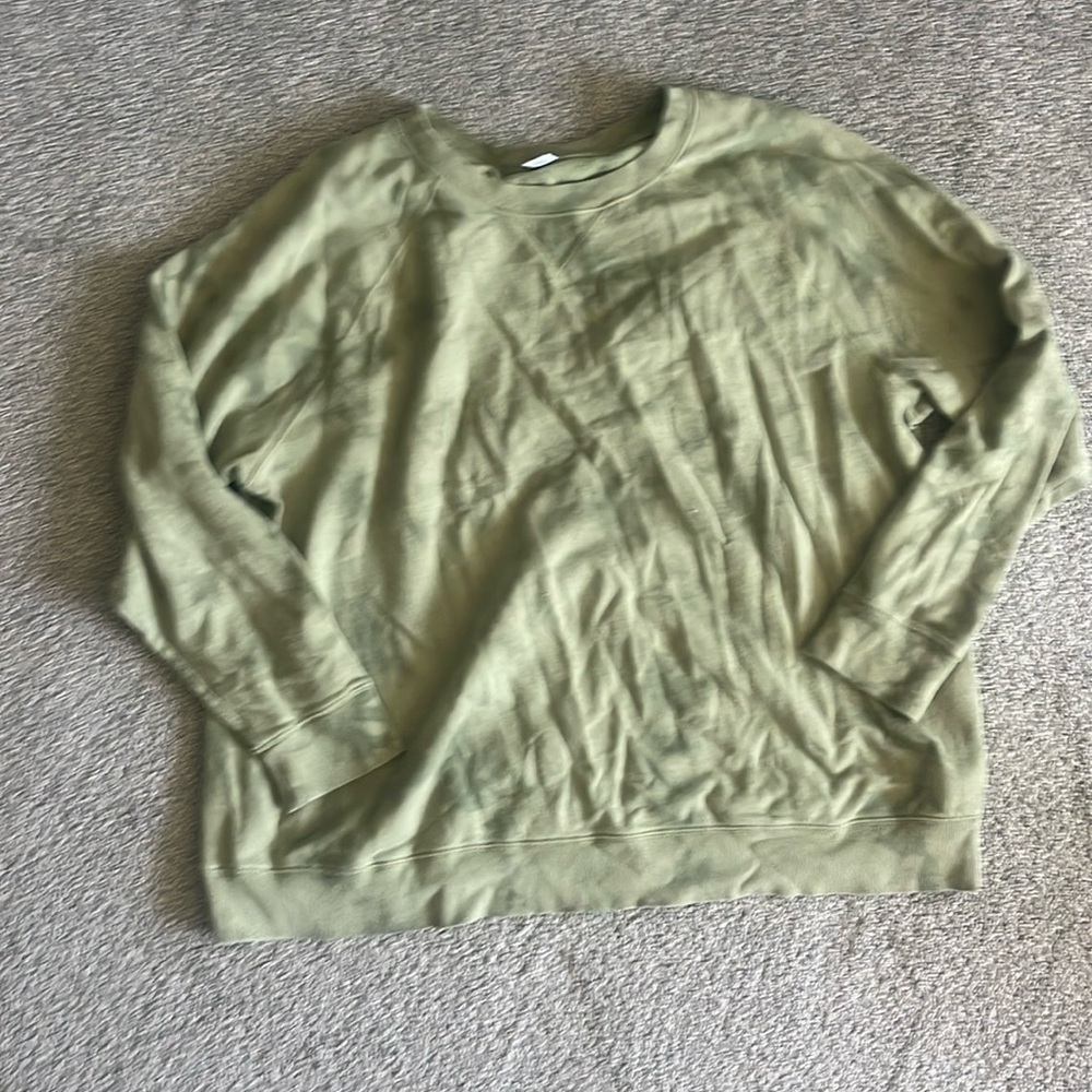 Sweatshirt
